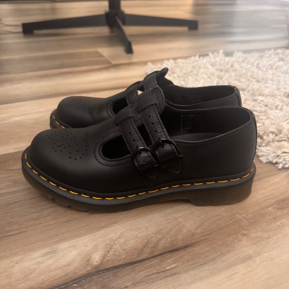 Dr Martens Smooth Leather Mary Janes 8065 size 7 - Picture 1 of 4